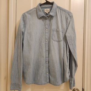 Size Large Women's Denim button down shirt